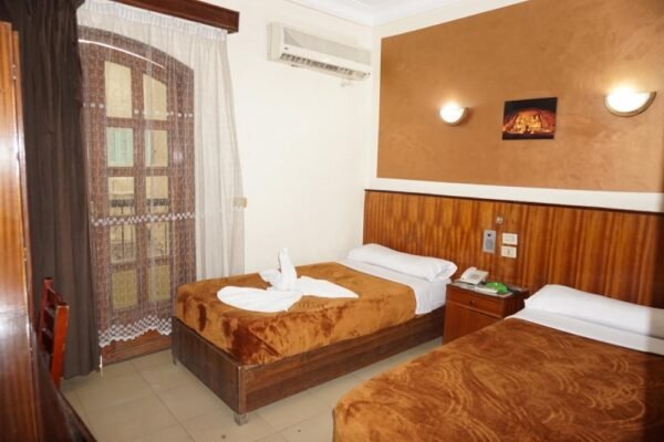 Hotel Saint Catherine Family room - Image 10