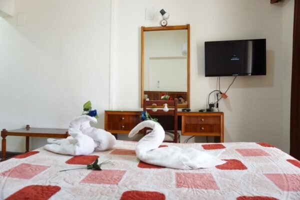 Hotel Merry land Double room with large bed - Image 2
