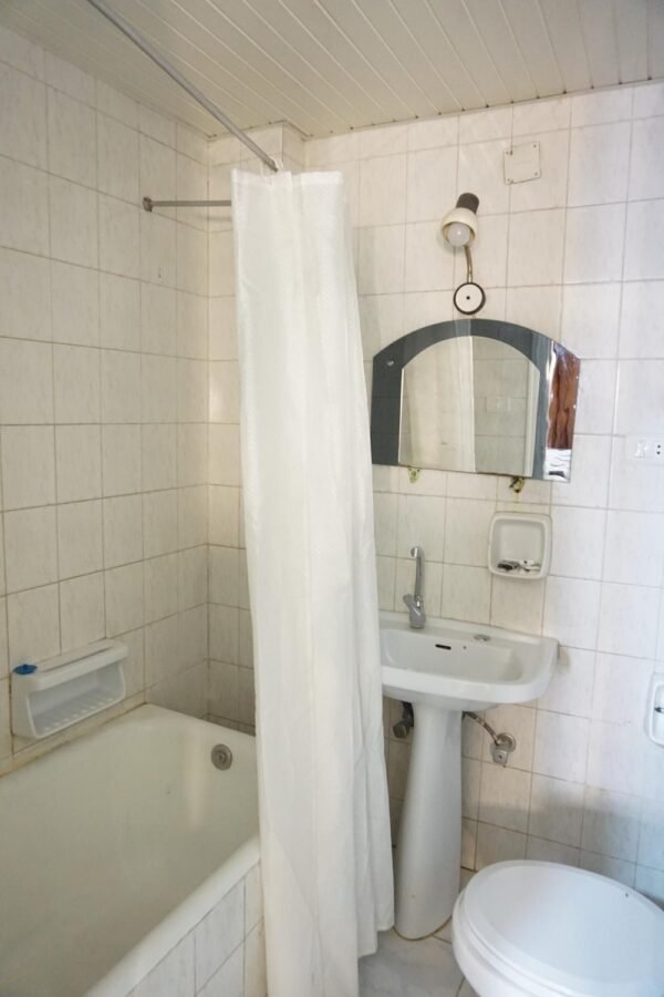 Hotel Merry land Standard Triple room - Image 4