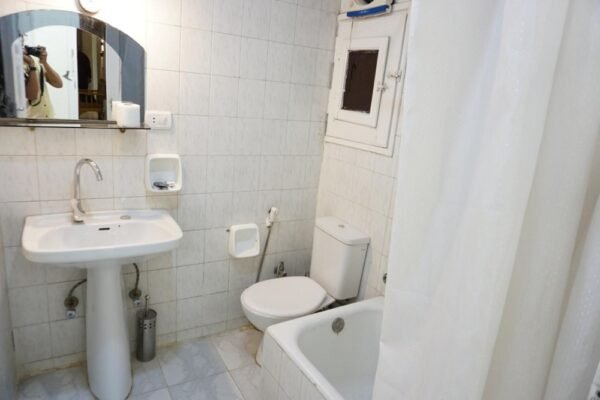 Hotel Merry land Double room with large bed - Image 3