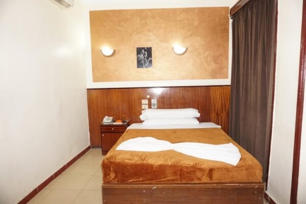 Hotel Saint Catherine Single room - Image 9